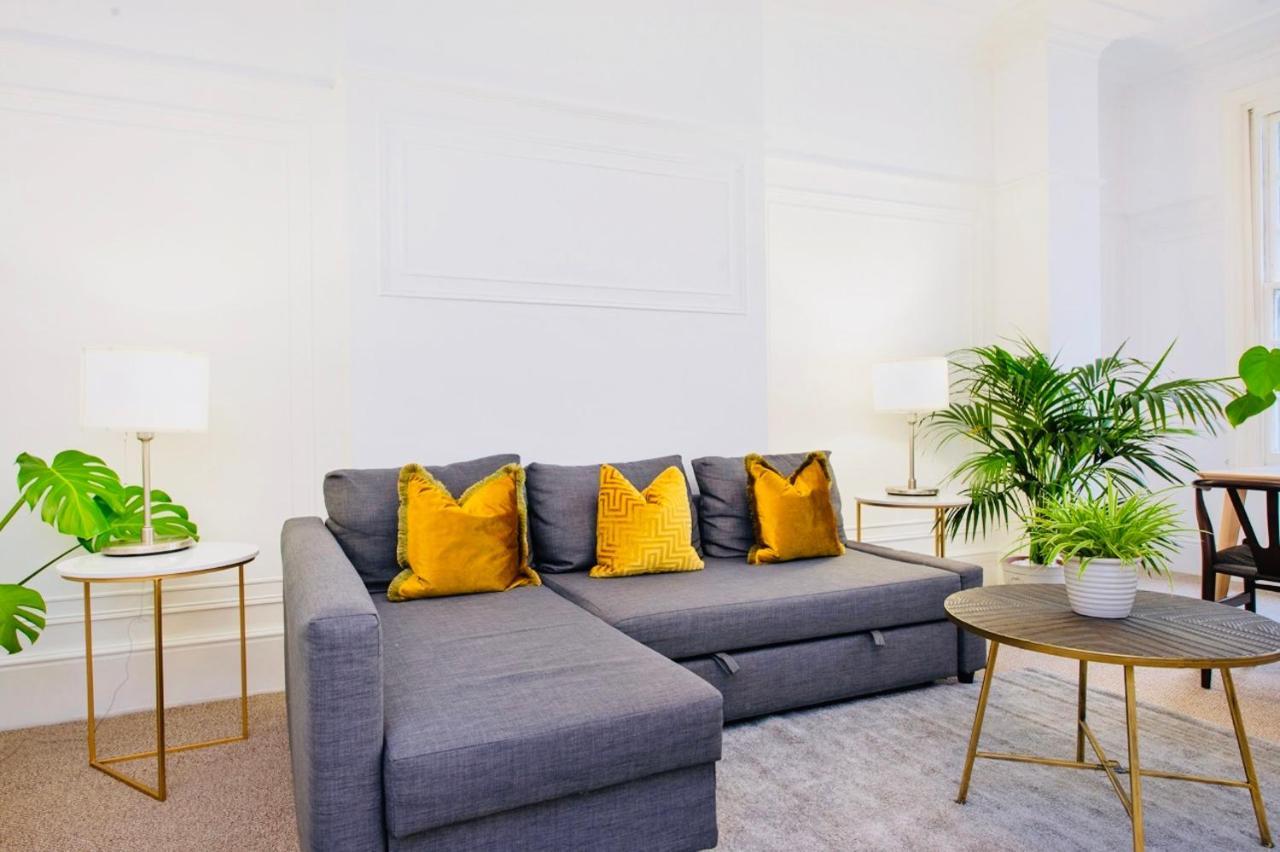 Spacious & Charming Garden Flat -Zone 2- Great For Central London Access 외부 사진