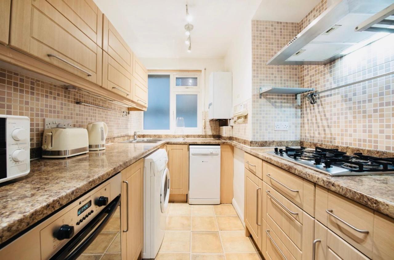 Spacious & Charming Garden Flat -Zone 2- Great For Central London Access 외부 사진