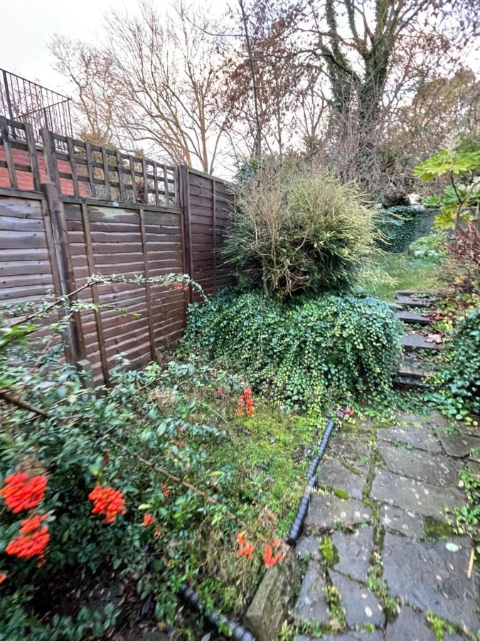 Spacious & Charming Garden Flat -Zone 2- Great For Central London Access 외부 사진