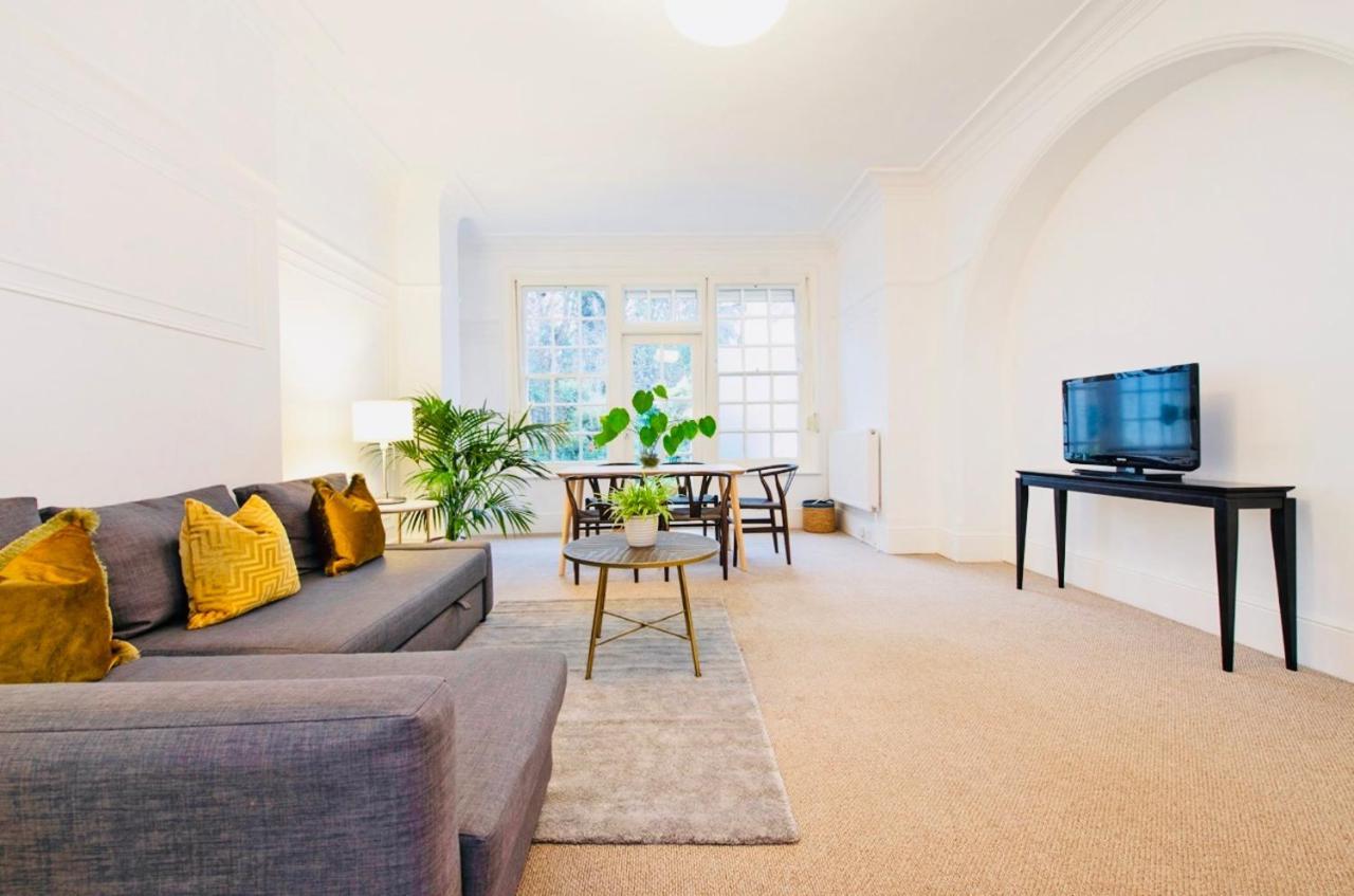 Spacious & Charming Garden Flat -Zone 2- Great For Central London Access 외부 사진